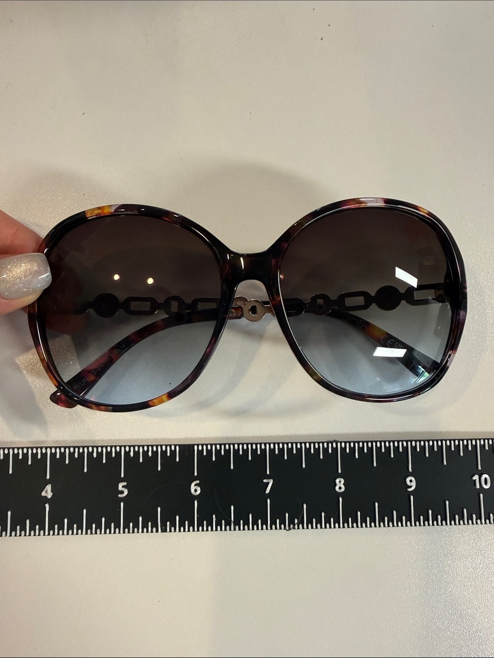 Jessica Simpson Tortoiseshell Oversized Sunglasses with Brown Gradient Lenses